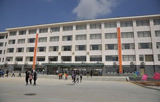 黔江区电子商务专业学校
